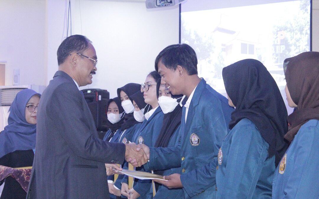 Fakultas Peternakan dan Pertanian UNDIP Berhasil Mencetak 8 Calon Wisudawan Lulusan Terbaik Pada Yudisium 169 Kemarin