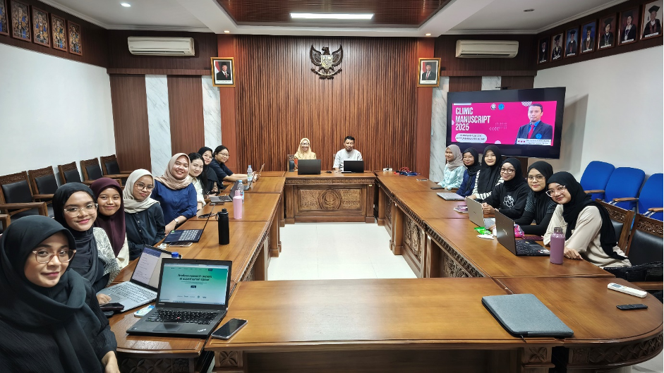 Manuscript Clinic Workshop Empowers Final-Year Students in Academic Writing, A Collaboration Between Food Technology Departments of UNDIP and UNIMUS under World Class University Program